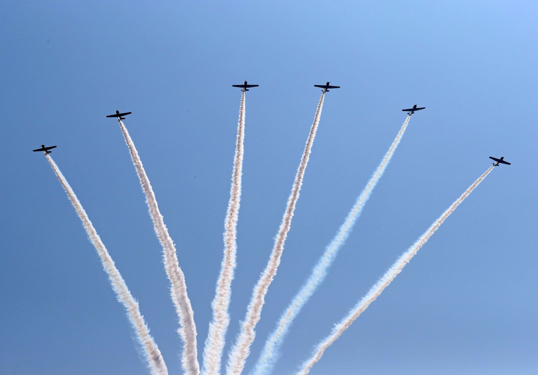 Planes practice before Airshow in AC